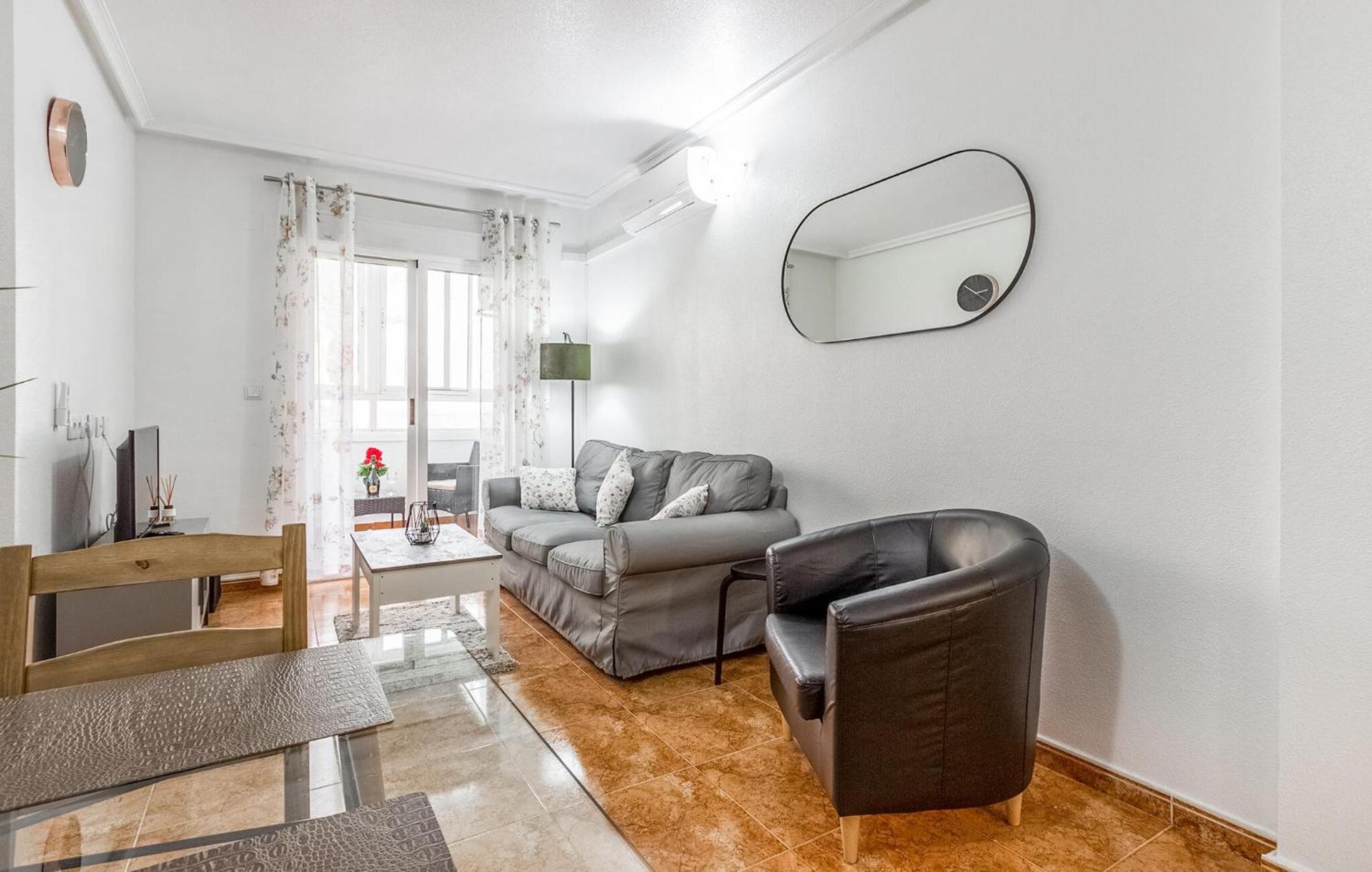 Amazing Apartment In Torrevieja With Kitchen 외부 사진